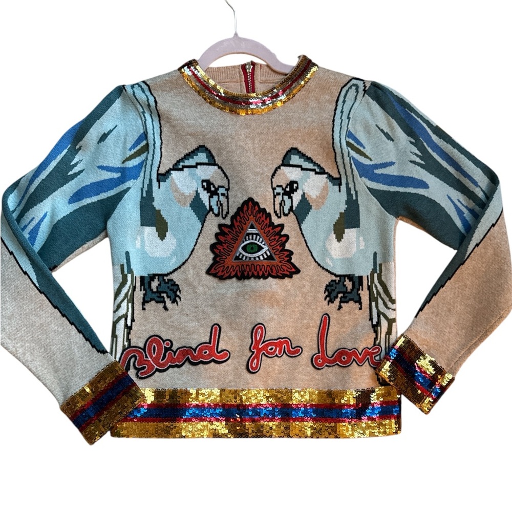 Women’s Amazing Sweater!